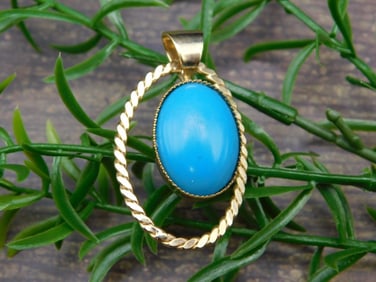 TURQUOISE PENDANT ROCK STONE LAPIDARY SPECIMEN