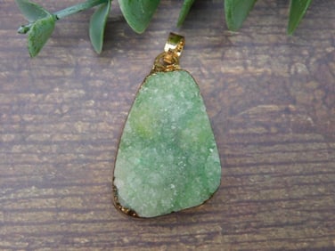 DRUZY QUARTZ PENDANT ROCK STONE LAPIDARY SPECIMEN