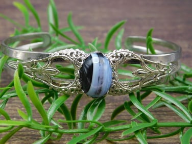 BANDED AGATE METAL CUFF BRACELET ROCK STONE LAPIDARY SPECIMEN