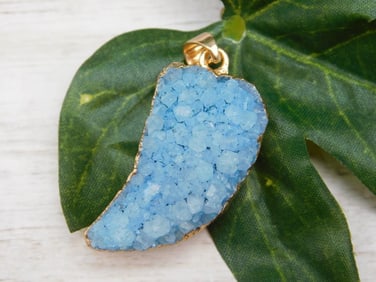 DRUZY QUARTZ PENDANT ROCK STONE LAPIDARY SPECIMEN