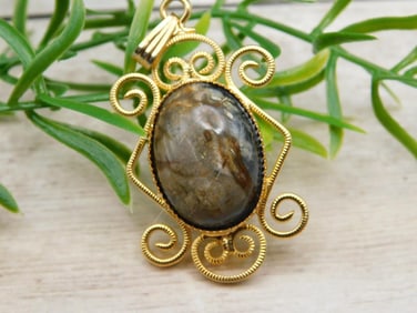 GENUINE STONE PENDANT ROCK STONE LAPIDARY SPECIMEN