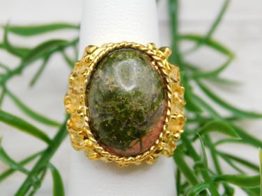 UNAKITE RING ROCK STONE LAPIDARY SPECIMEN