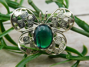 ABALONE STONE BUTTERFLY PENDANT ROCK STONE LAPIDARY SPECIMEN