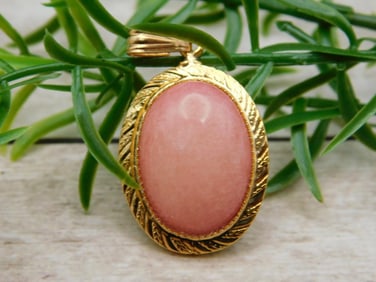 PEACH MOONSTONE PENDANT ROCK STONE LAPIDARY SPECIMEN