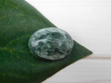 SERAPHINITE CABOCHON ROCK STONE LAPIDARY SPECIMEN