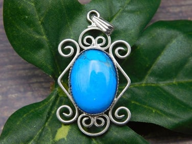 TURQUOISE PENDANT ROCK STONE LAPIDARY SPECIMEN