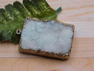 DRUZY QUARTZ PENDANT ROCK STONE LAPIDARY SPECIMEN