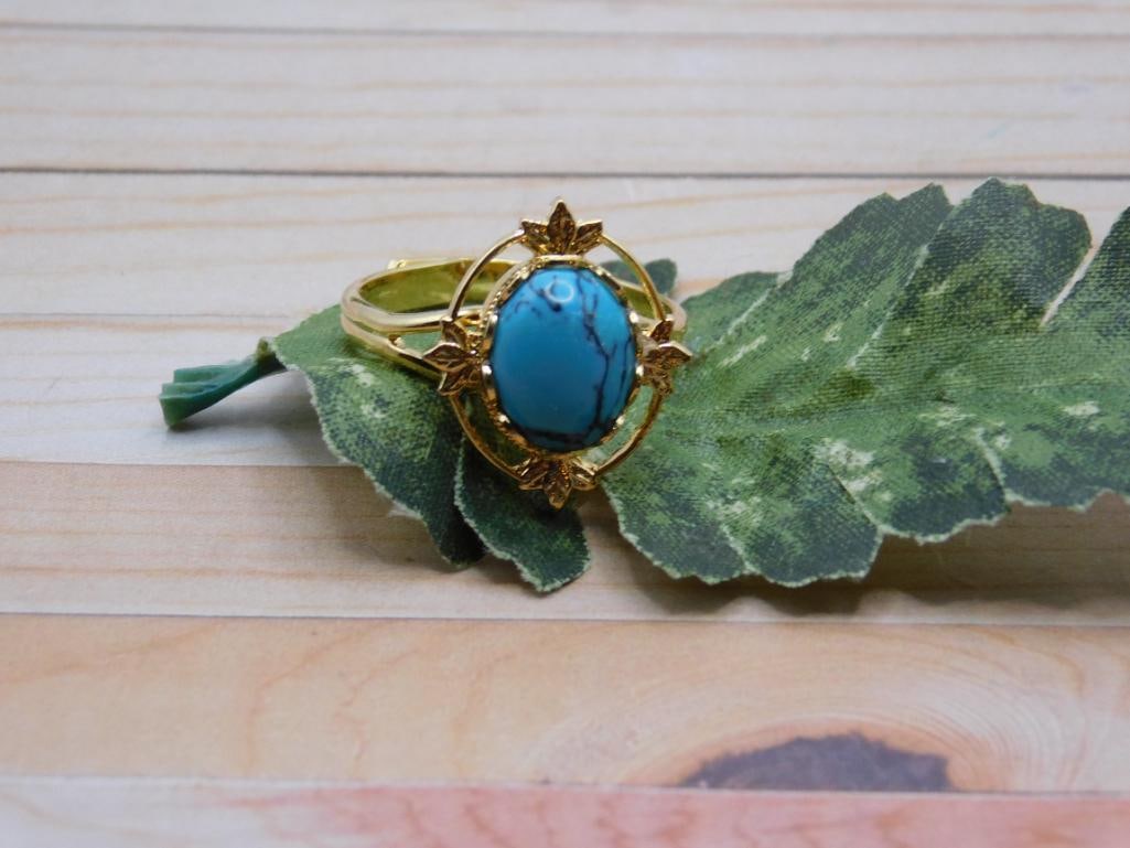 TURQUOISE RING ROCK STONE LAPIDARY SPECIMEN: TURQUOISE RING ROCK STONE LAPIDARY SPECIMEN