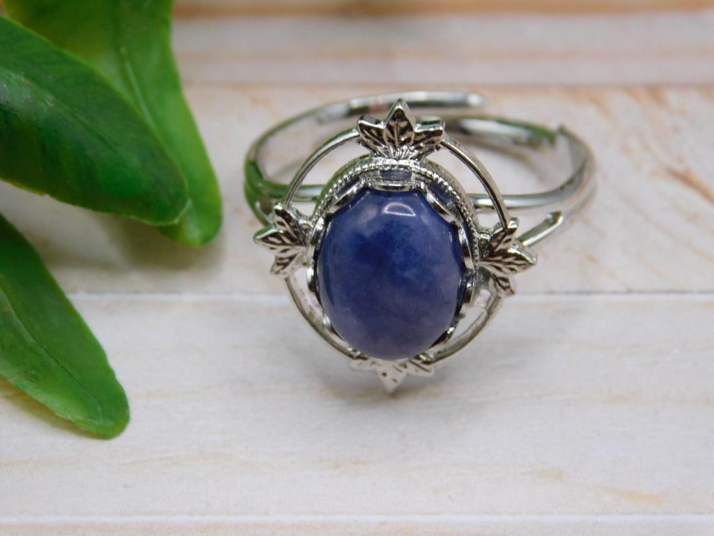 SODALITE RING ROCK STONE LAPIDARY SPECIMEN: SODALITE RING ROCK STONE LAPIDARY SPECIMEN