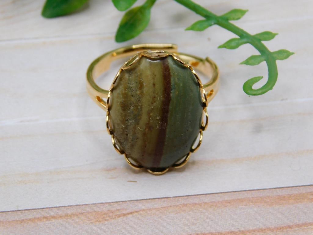 JASPER RING ROCK STONE LAPIDARY SPECIMEN: JASPER RING ROCK STONE LAPIDARY SPECIMEN