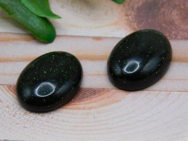 GREEN GOLDSTONE CABOCHON ROCK STONE LAPIDARY SPECIMEN