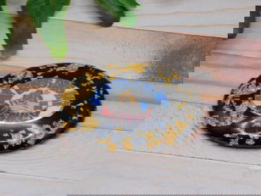 GOLD FLECKED MY BOSS CABOCHON ROCK STONE LAPIDARY SPECIMEN