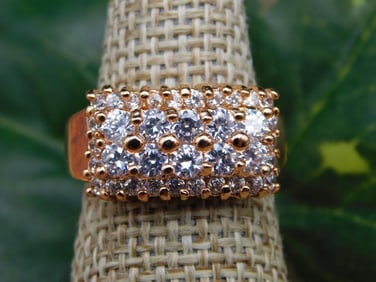 STONE RING ROCK STONE LAPIDARY SPECIMEN