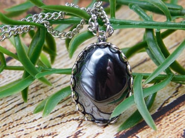 GENUINE STONE PENDANT ON CHAIN NECKLACE ROCK STONE LAPIDARY SPECIMEN