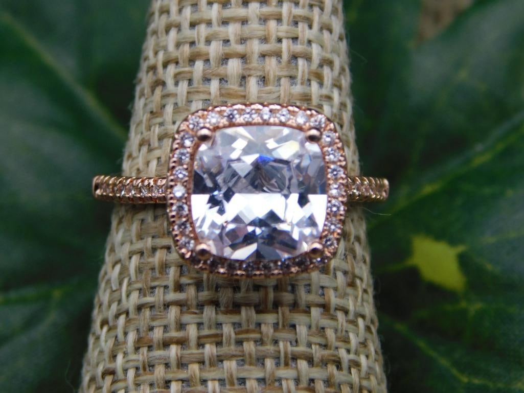 STONE RING ROCK STONE LAPIDARY SPECIMEN: STONE RING ROCK STONE LAPIDARY SPECIMEN