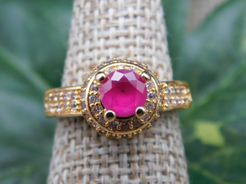 RING ROCK STONE LAPIDARY SPECIMEN (1 of 2)