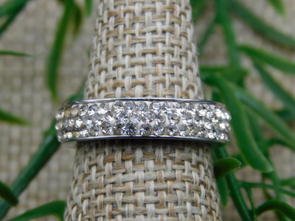 RING ROCK STONE LAPIDARY SPECIMEN: RING ROCK STONE LAPIDARY SPECIMEN