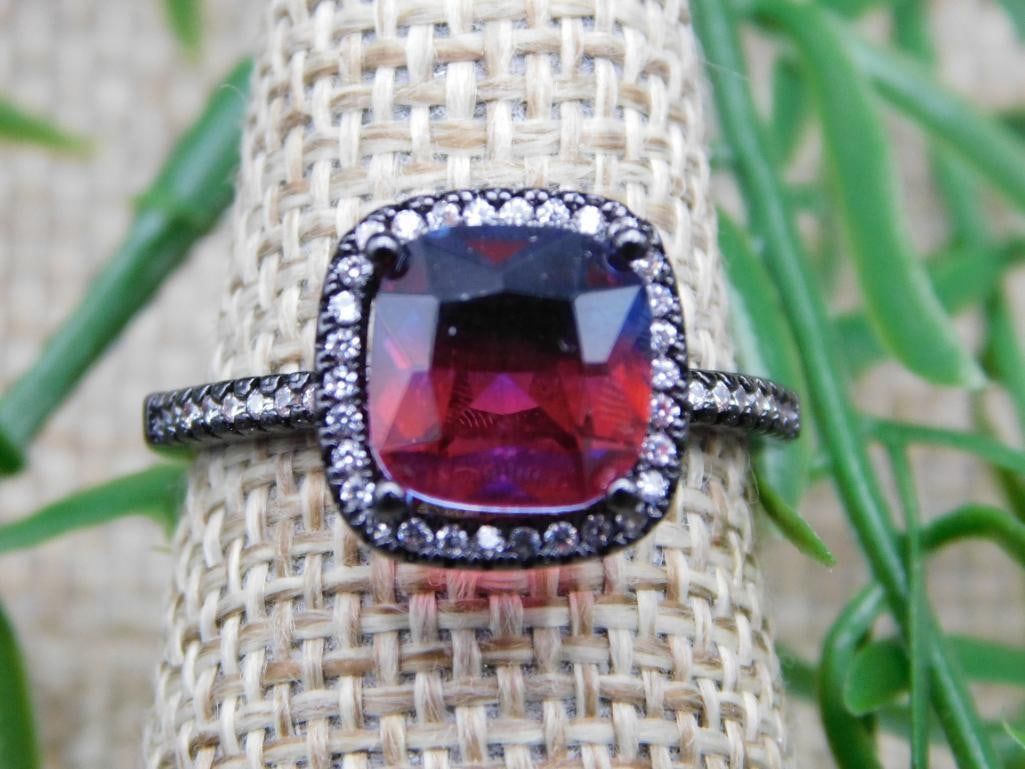 RING ROCK STONE LAPIDARY SPECIMEN: RING ROCK STONE LAPIDARY SPECIMEN