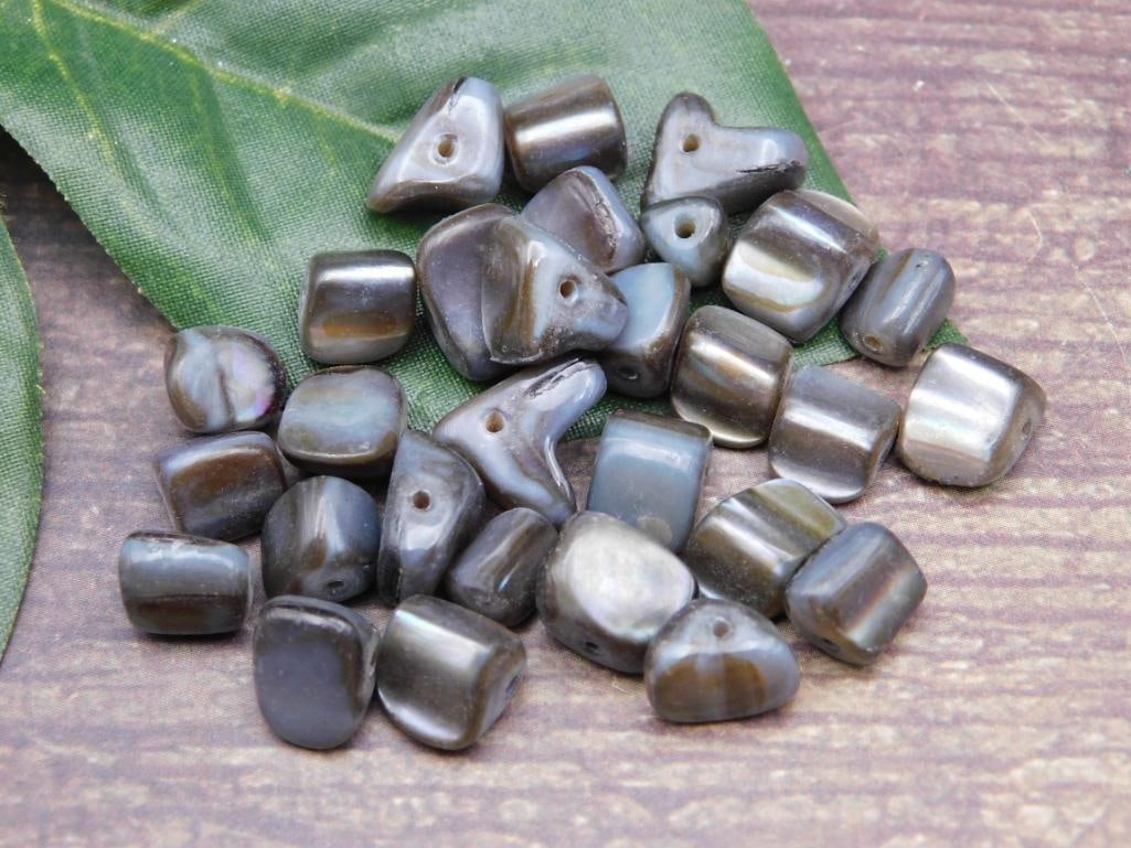 BEADS ROCK STONE LAPIDARY SPECIMEN (1 of 2)
