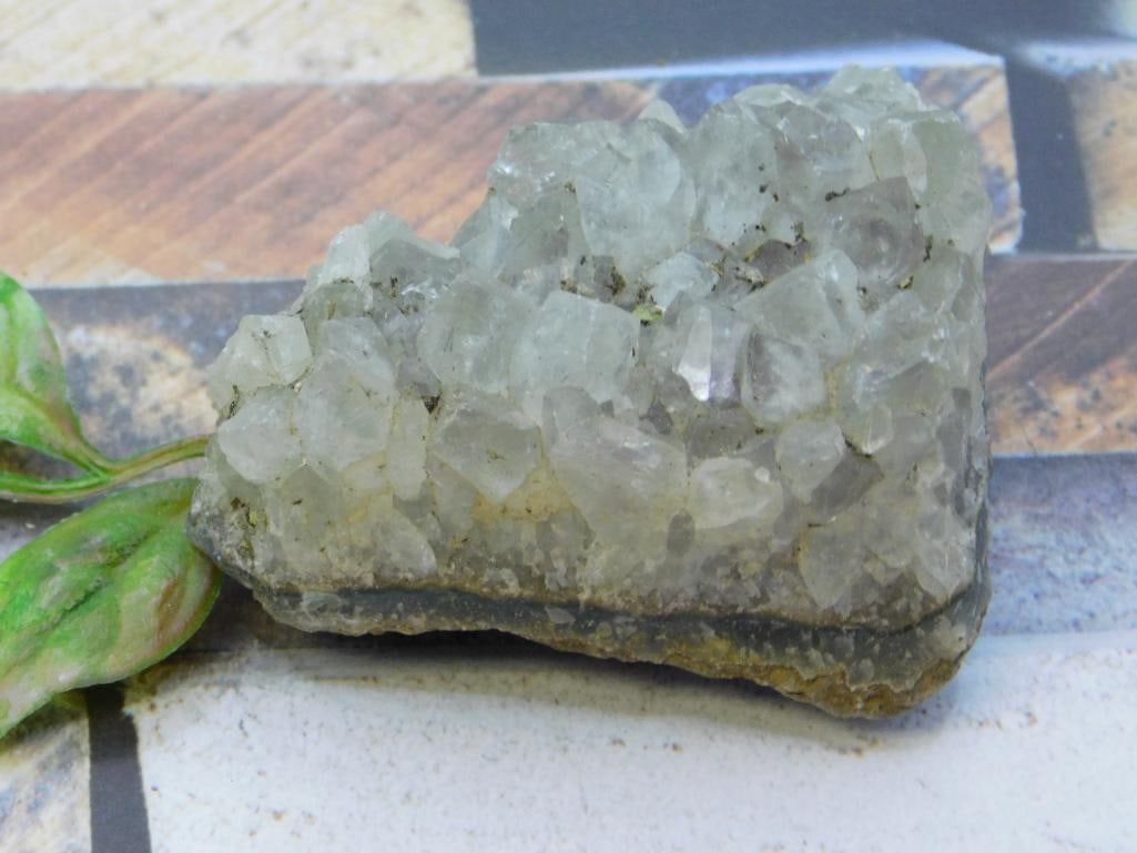 ROCK STONE LAPIDARY SPECIMEN: ROCK STONE LAPIDARY SPECIMEN
