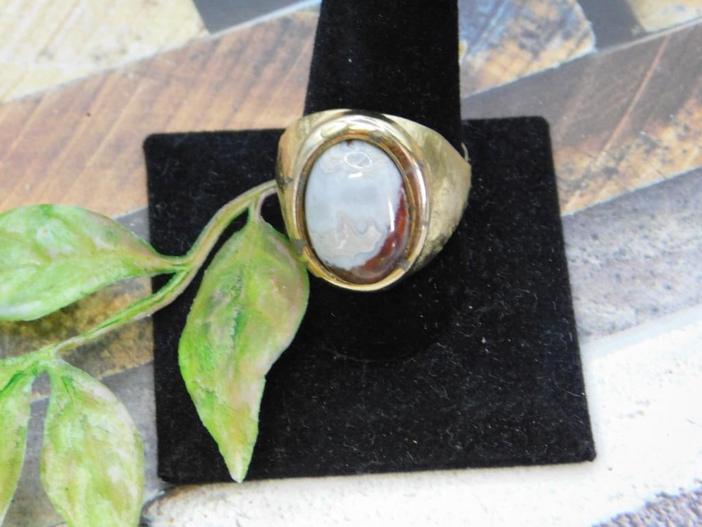 RING ROCK STONE LAPIDARY SPECIMEN: RING ROCK STONE LAPIDARY SPECIMEN