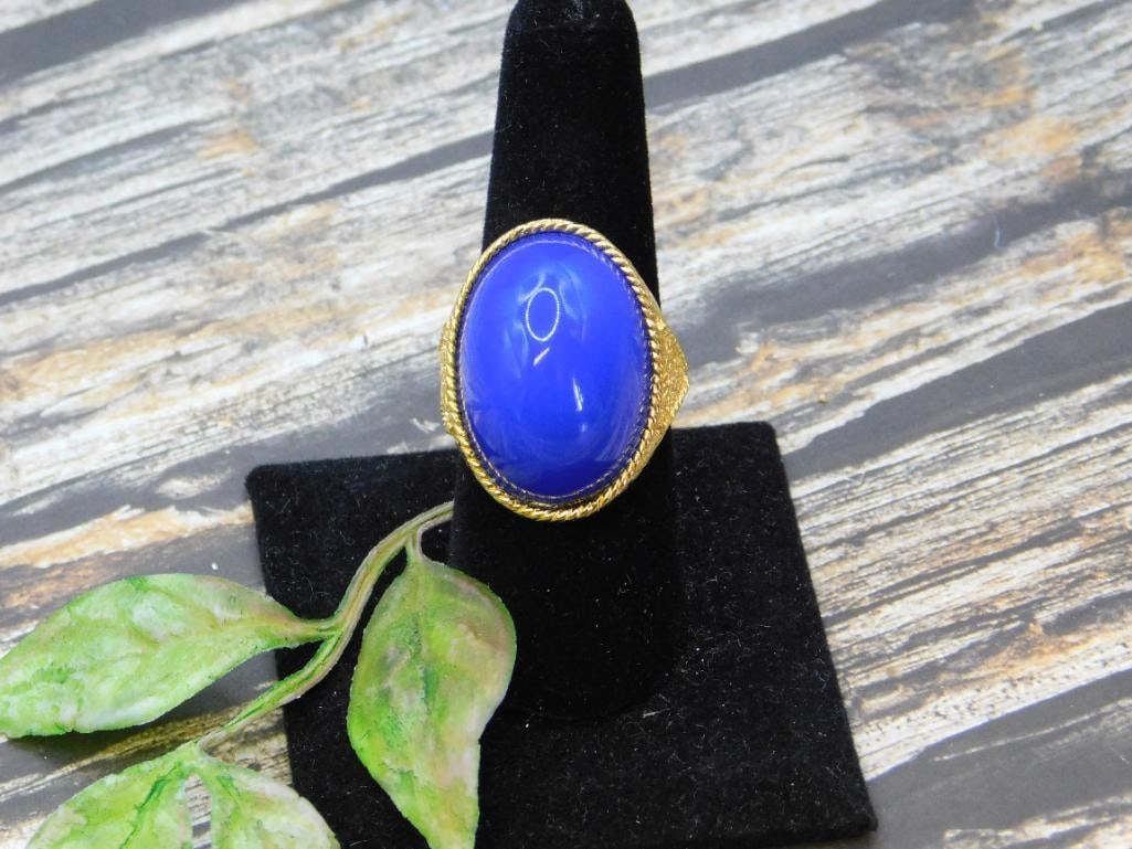 RING ROCK STONE LAPIDARY SPECIMEN: RING ROCK STONE LAPIDARY SPECIMEN