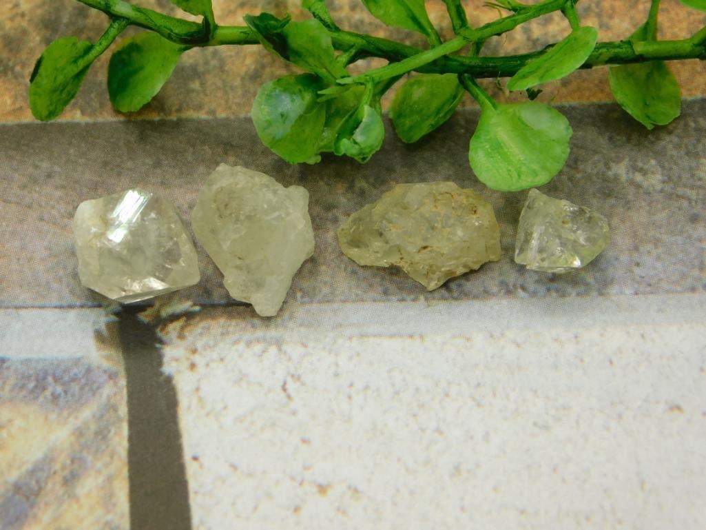 HERKIMER DIAMOND ROCK STONE LAPIDARY SPECIMEN: HERKIMER DIAMOND ROCK STONE LAPIDARY SPECIMEN