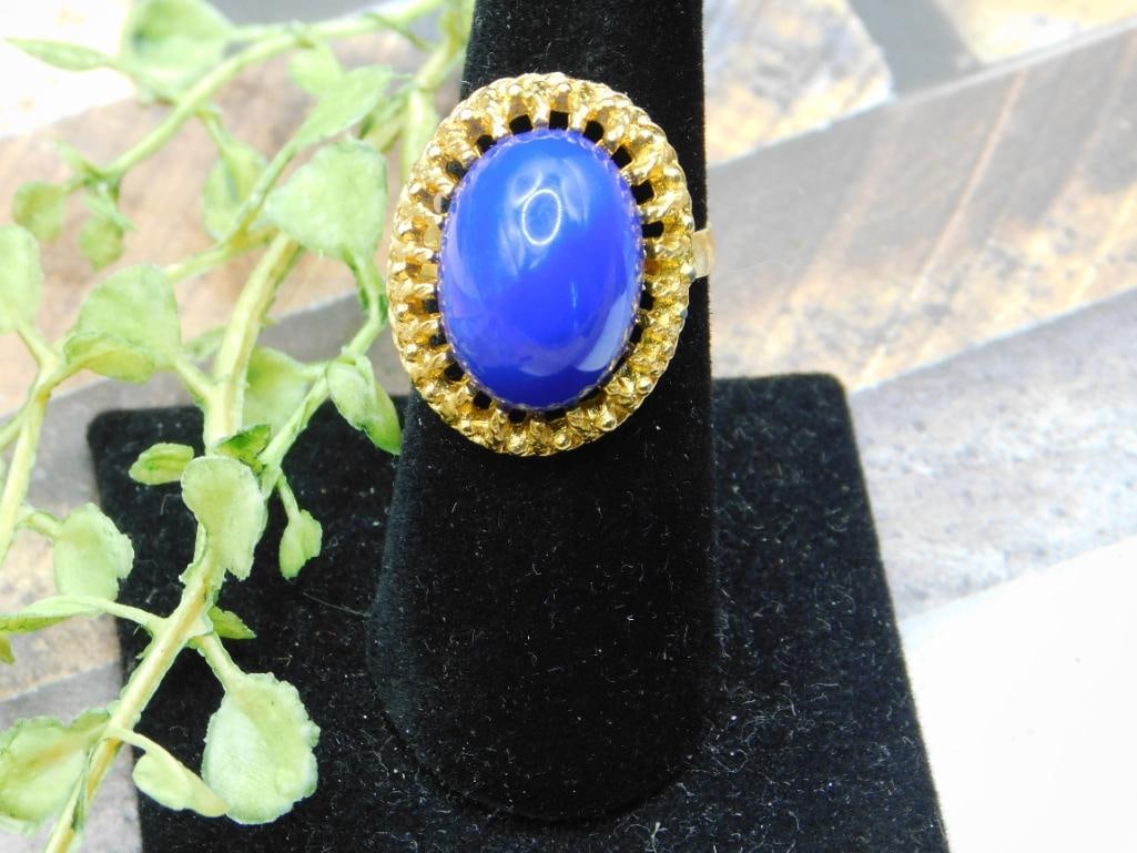 RING ROCK STONE LAPIDARY SPECIMEN: RING ROCK STONE LAPIDARY SPECIMEN