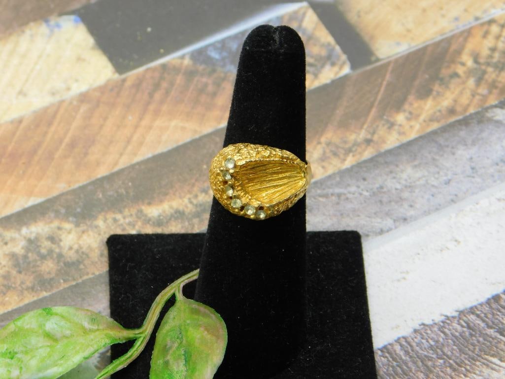 RING ROCK STONE LAPIDARY SPECIMEN: RING ROCK STONE LAPIDARY SPECIMEN
