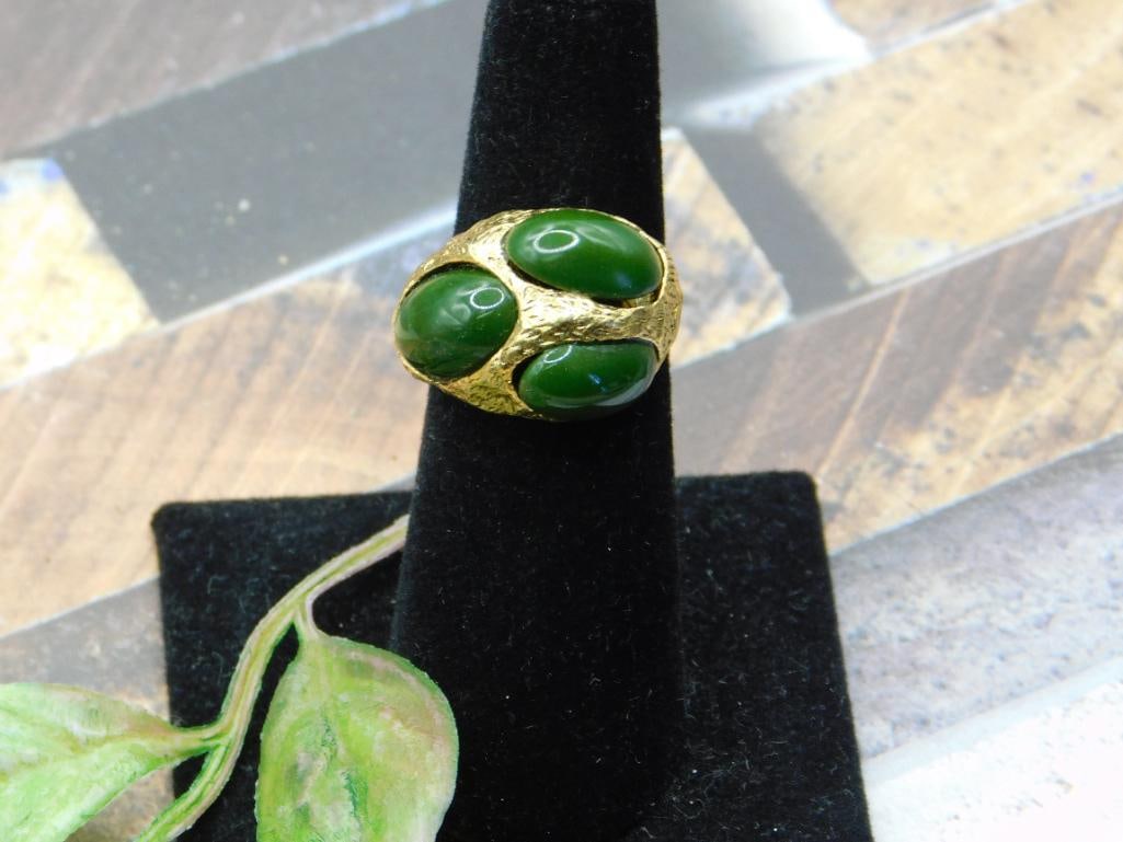 RING ROCK STONE LAPIDARY SPECIMEN: RING ROCK STONE LAPIDARY SPECIMEN