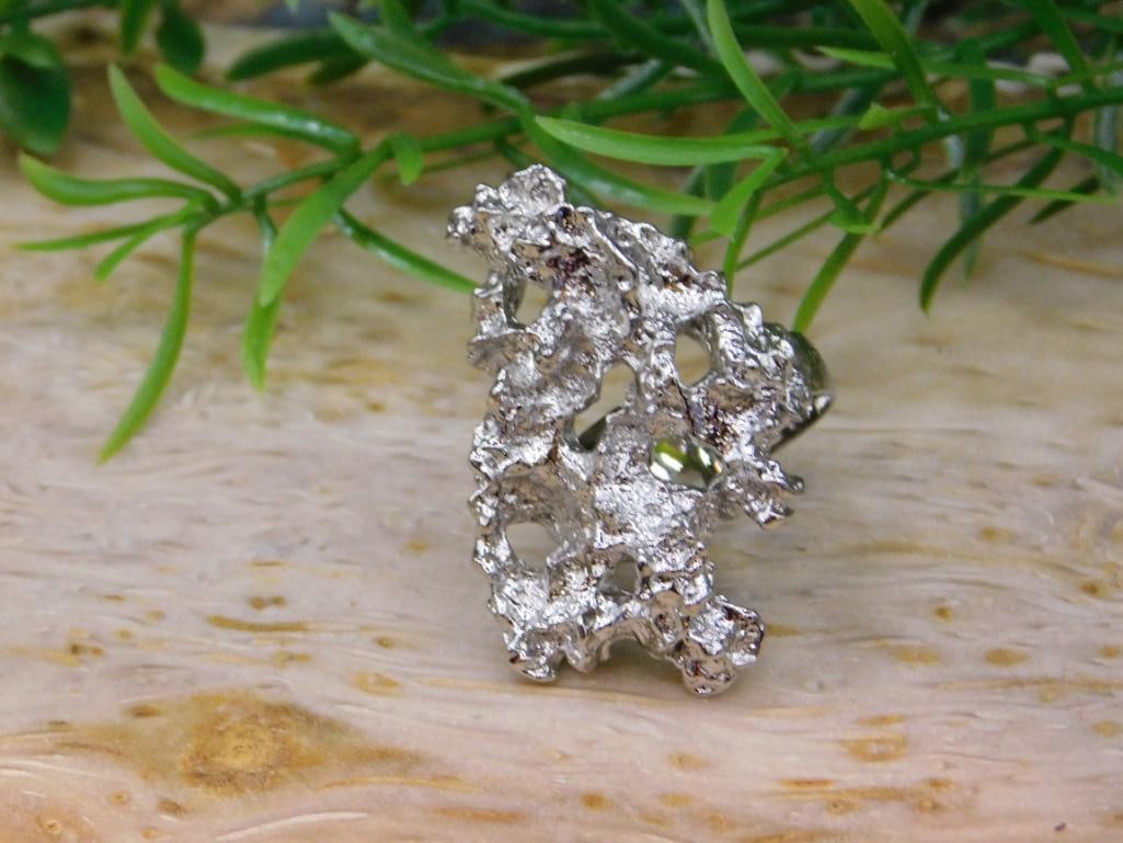 SILVER CLUSTER RING ROCK STONE LAPIDARY SPECIMEN: SILVER CLUSTER RING ROCK STONE LAPIDARY SPECIMEN