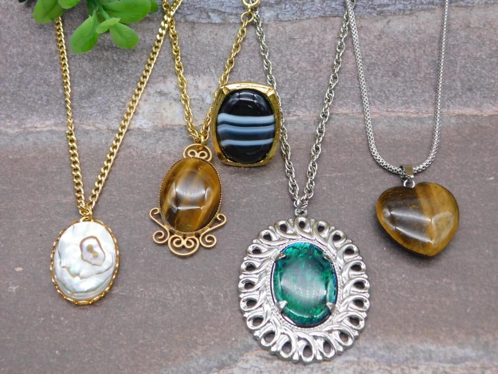 STONE JEWELRY LOT ROCK STONE LAPIDARY SPECIMEN: STONE JEWELRY LOT ROCK STONE LAPIDARY SPECIMEN