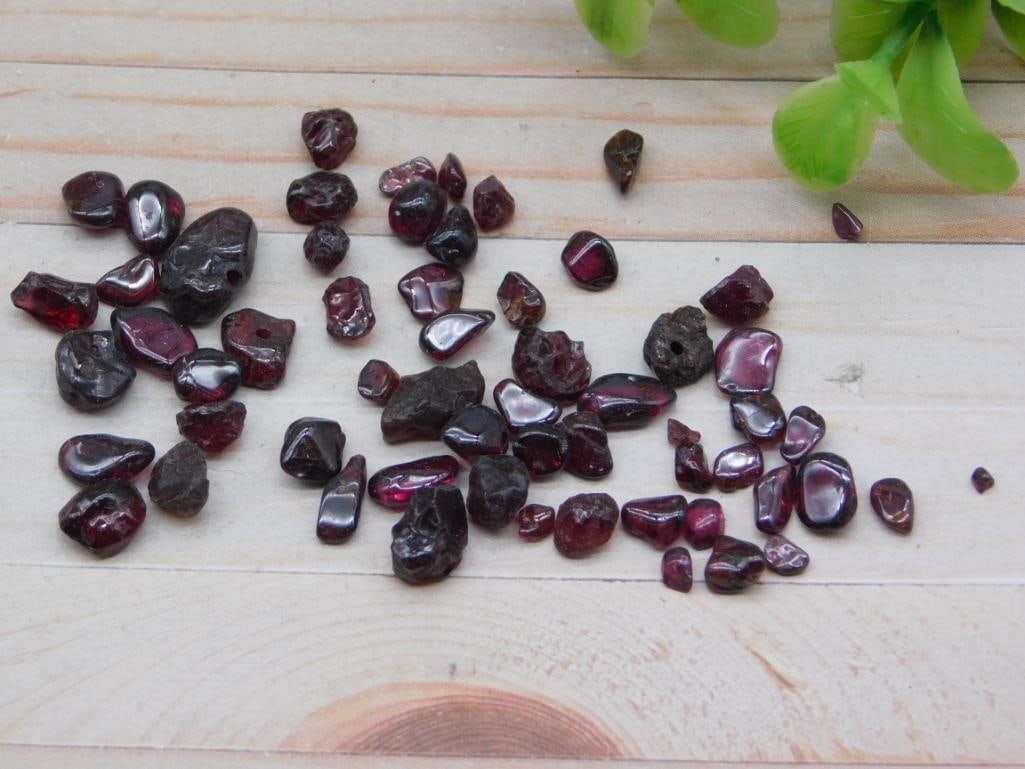 GARNET ROCK STONE LAPIDARY SPECIMEN: GARNET ROCK STONE LAPIDARY SPECIMEN