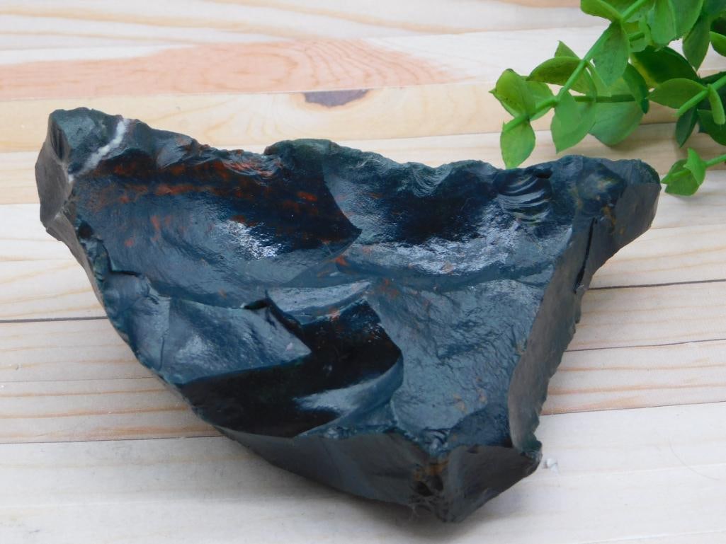 BLOODSTONE ROCK STONE LAPIDARY SPECIMEN: BLOODSTONE ROCK STONE LAPIDARY SPECIMEN