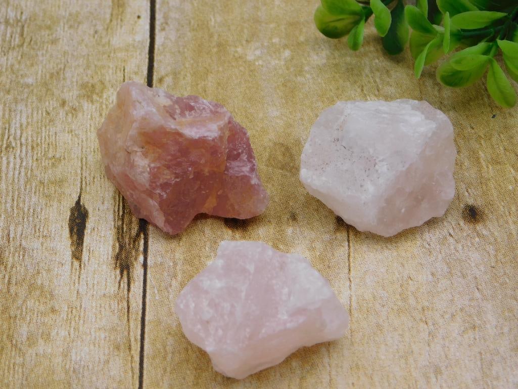 ROSE AND STRAWBERRY QUARTZ ROCK STONE LAPIDARY SPECIMEN (1 of 2)