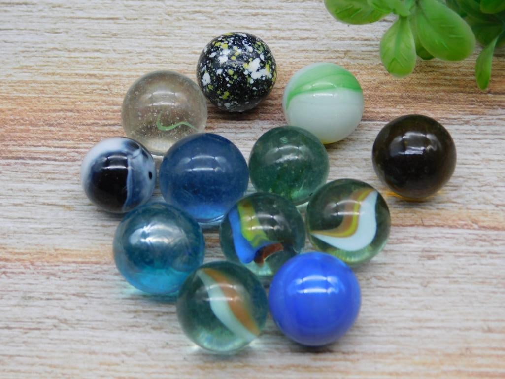 GLASS PLAYING MARBLES: GLASS PLAYING MARBLES