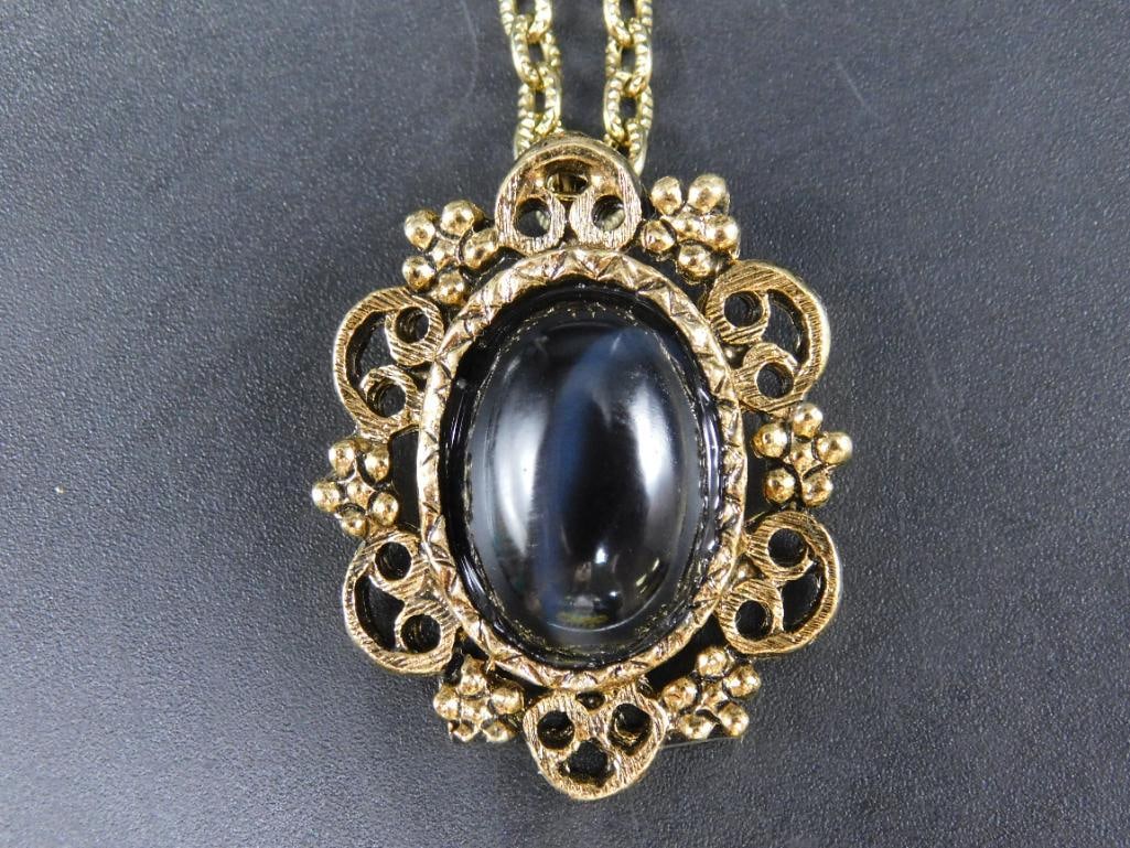 GENUINE STONE PENDANT ON CHAIN NECKLACE ROCK STONE LAPIDARY SPECIMEN: GENUINE STONE PENDANT ON CHAIN NECKLACE ROCK STONE LAPIDARY SPECIMEN