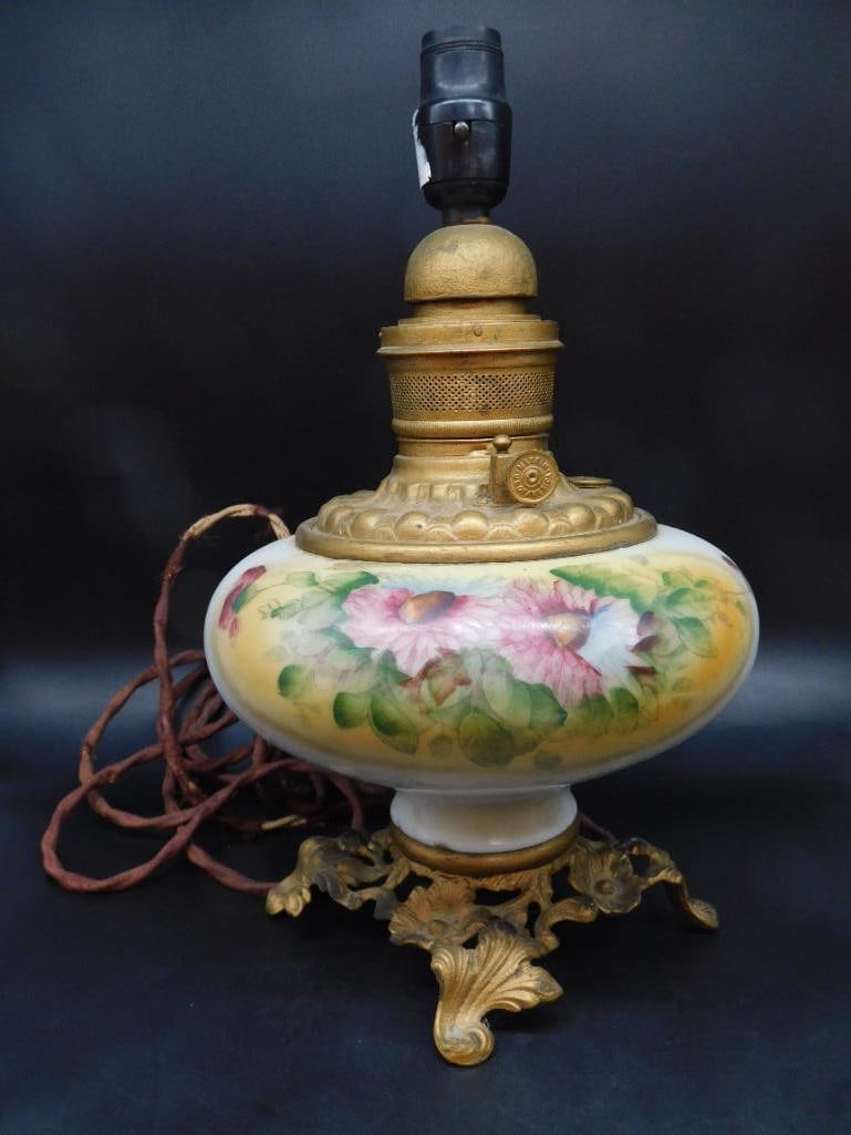 FLORAL PARLOR LAMP VINTAGE ANTIQUE: FLORAL PARLOR LAMP VINTAGE ANTIQUE