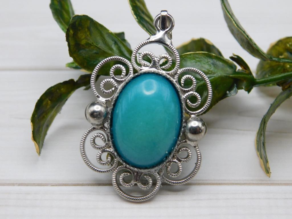 TURQUOISE PENDANT ROCK STONE LAPIDARY SPECIMEN: TURQUOISE PENDANT ROCK STONE LAPIDARY SPECIMEN