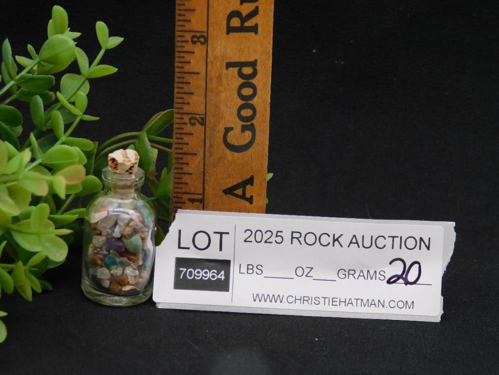 Small Glass Jar Containing Mixed Gemstones ROCK STONE LAPIDARY SPECIMEN (1 of 2)