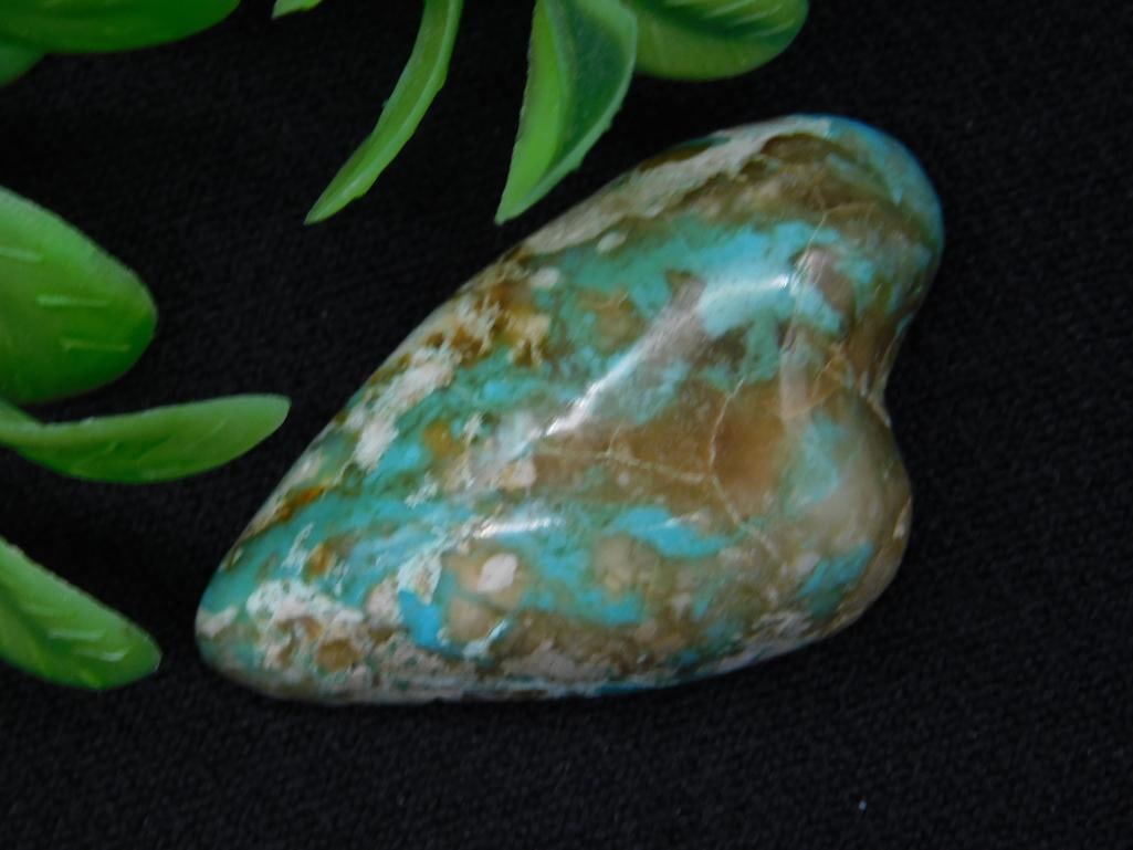 Polished Blue and Brown Stone in Heart-Like Shape: Polished Blue and Brown Stone in Heart-Like Shape