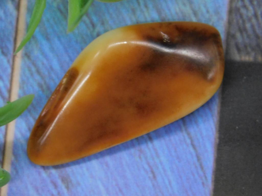 ROCK STONE LAPIDARY SPECIMEN: ROCK STONE LAPIDARY SPECIMEN