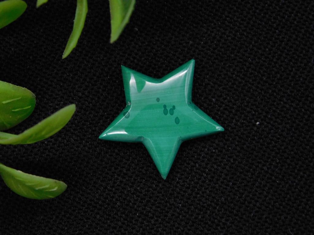 MALACHITE STAR ROCK STONE LAPIDARY SPECIMEN: MALACHITE STAR ROCK STONE LAPIDARY SPECIMEN