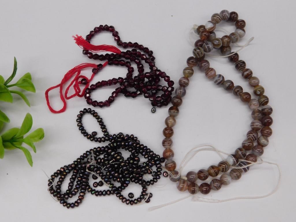 BEADS ROCK STONE LAPIDARY SPECIMEN (1 of 2)