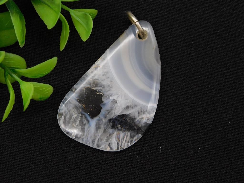 AGATE PENDANT ROCK STONE LAPIDARY SPECIMEN (1 of 2)