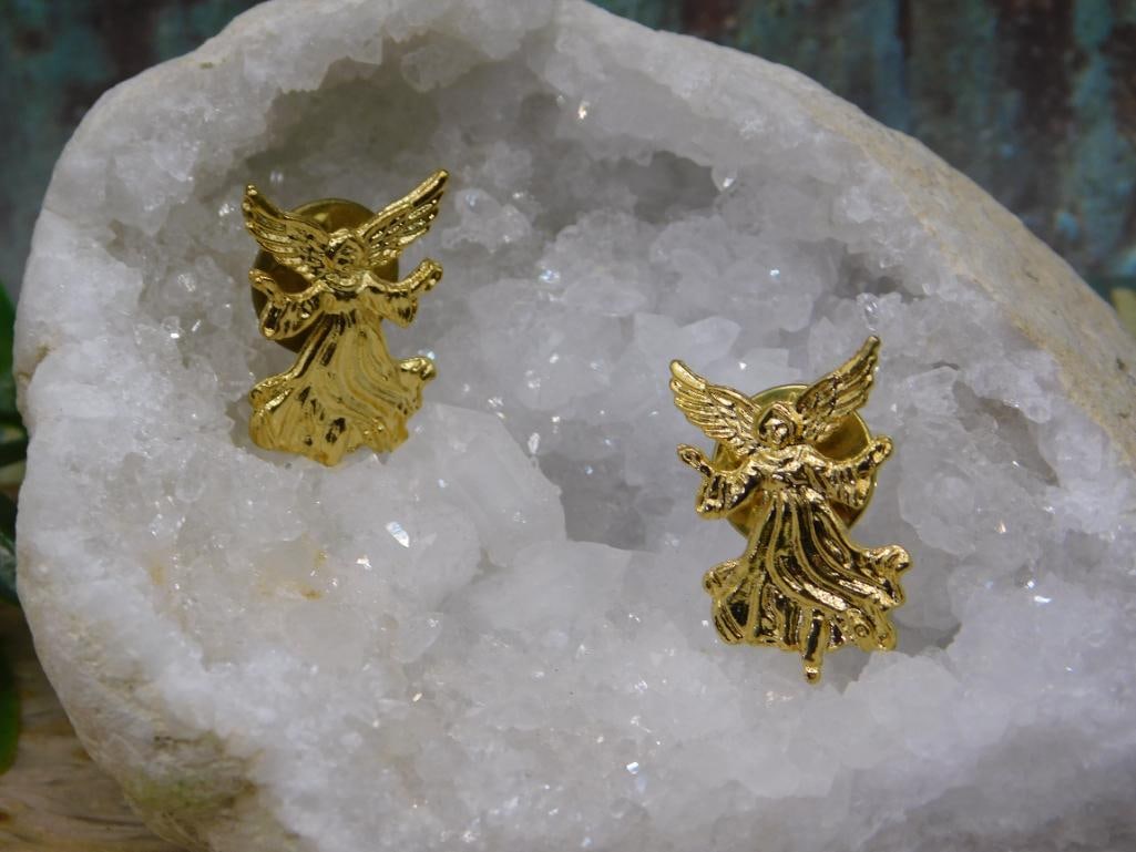 ANGEL PINS ROCK STONE LAPIDARY SPECIMEN: ANGEL PINS ROCK STONE LAPIDARY SPECIMEN