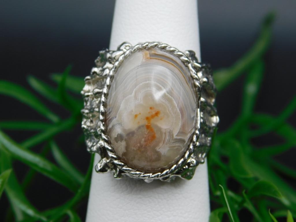 CRAZY LACE RING ROCK STONE LAPIDARY SPECIMEN: CRAZY LACE RING ROCK STONE LAPIDARY SPECIMEN