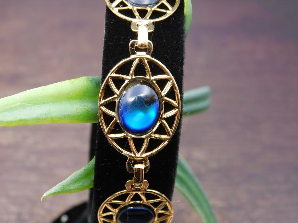 ABALONE STONE BRACELET ROCK STONE LAPIDARY SPECIMEN (1 of 2)