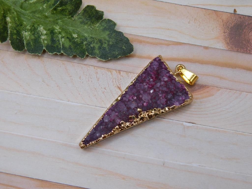 DRUZY QUARTZ PENDANT ROCK STONE LAPIDARY SPECIMEN: DRUZY QUARTZ PENDANT ROCK STONE LAPIDARY SPECIMEN