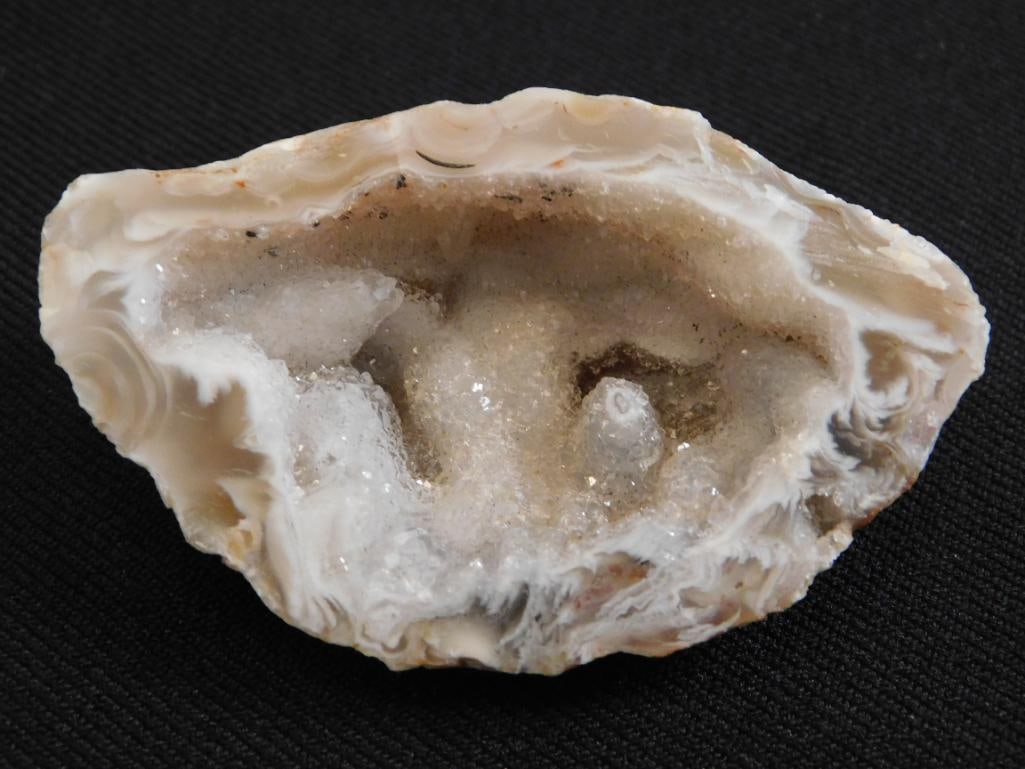 GEODE ROCK STONE LAPIDARY SPECIMEN (1 of 2)